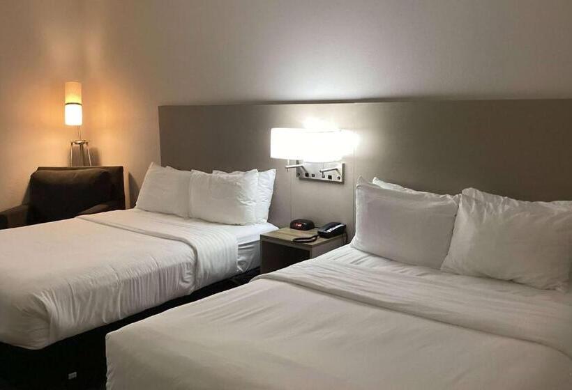 Links Bos Landen Hotel & Spa Of Pella, Trademark By Wyndham