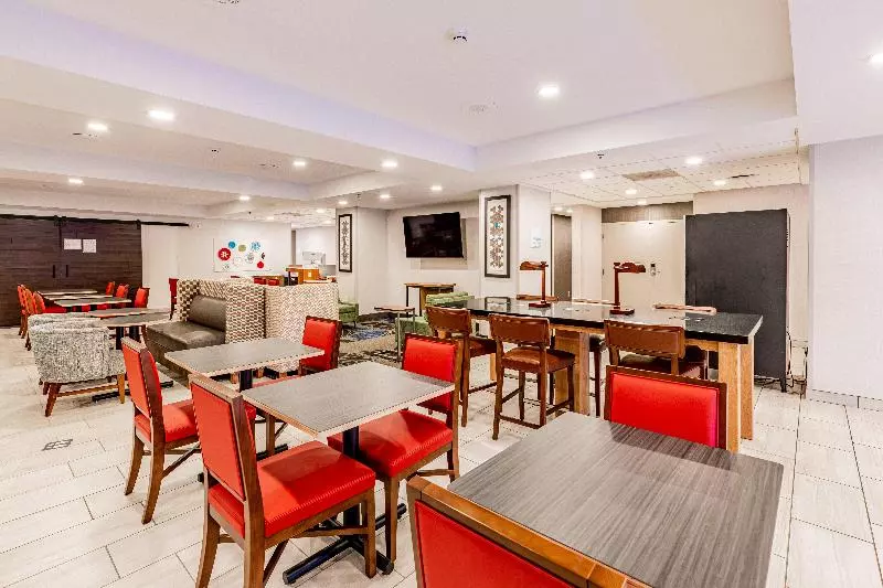 فندق Holiday Inn Express Indianapolis South, An Ihg