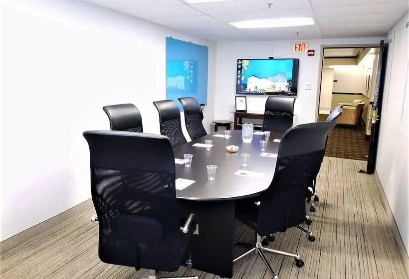 Hotel Holiday Inn Express Stony Brook Long Island, An Ihg