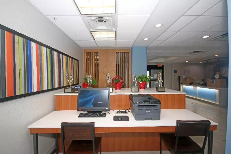 هتل Holiday Inn Express Troutville Roanoke North, An Ihg