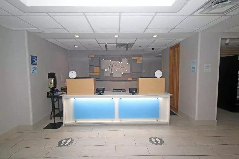 هتل Holiday Inn Express Troutville Roanoke North, An Ihg