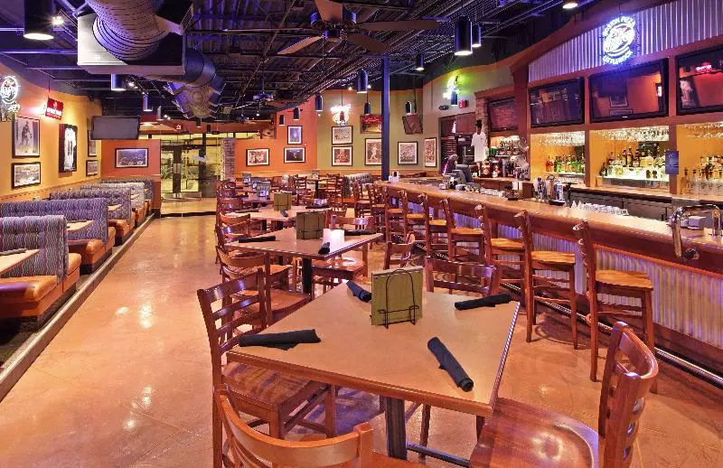 هتل Holiday Inn Little Rock Airport Conference Center, An Ihg