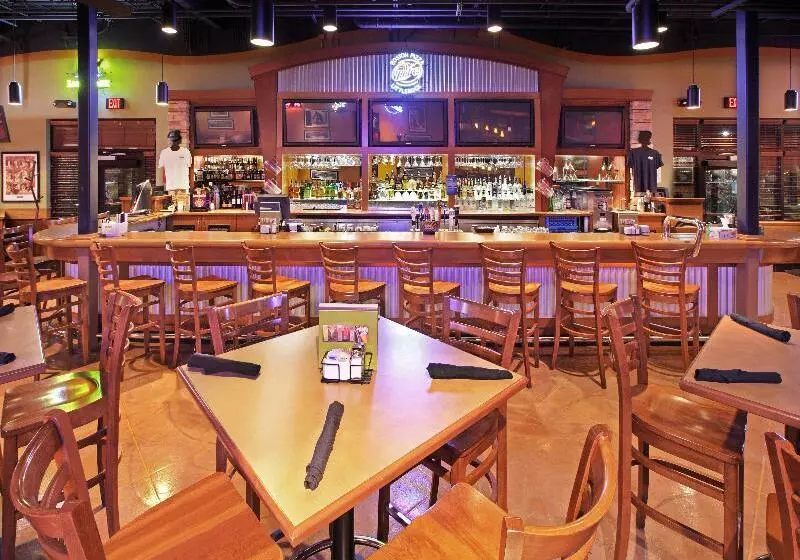 هتل Holiday Inn Little Rock Airport Conference Center, An Ihg