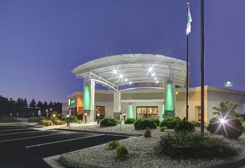 هتل Holiday Inn Staunton Conference Center, An Ihg