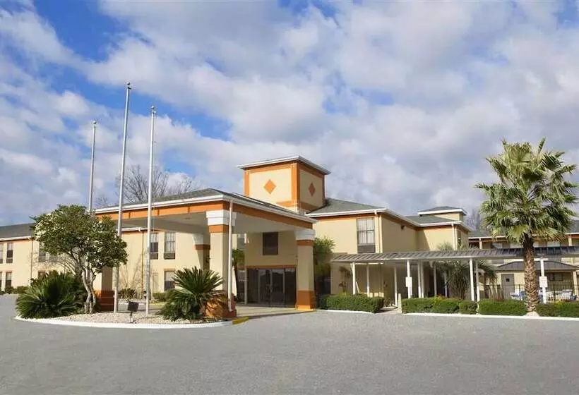 فندق Kinder Express Near Coushatta Resort