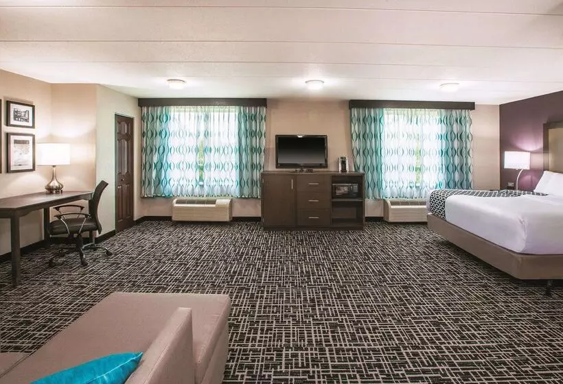 فندق La Quinta By Wyndham Sturbridge