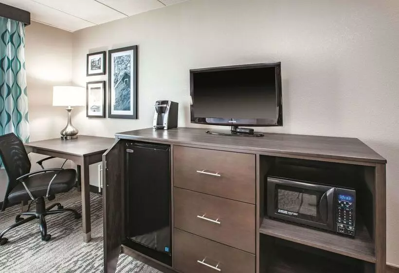 فندق La Quinta By Wyndham Sturbridge