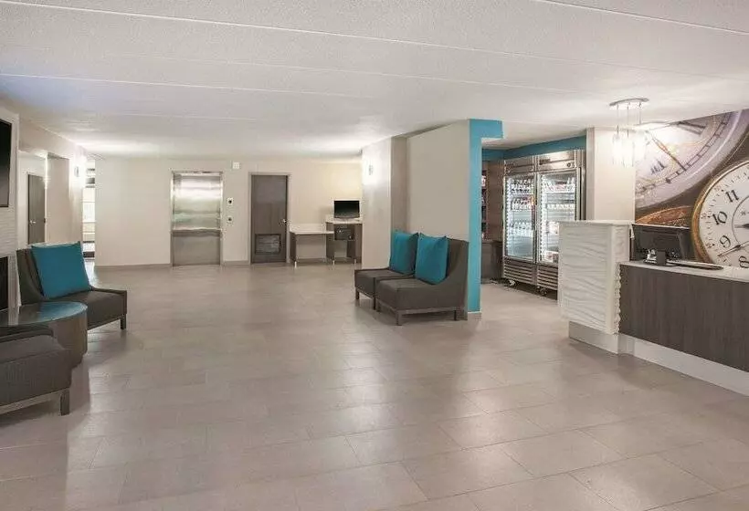 فندق La Quinta By Wyndham Sturbridge