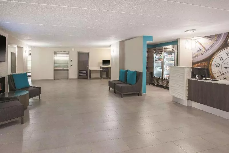 فندق La Quinta By Wyndham Sturbridge