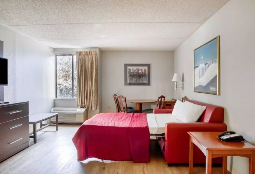 OYO Hotel Burlington South