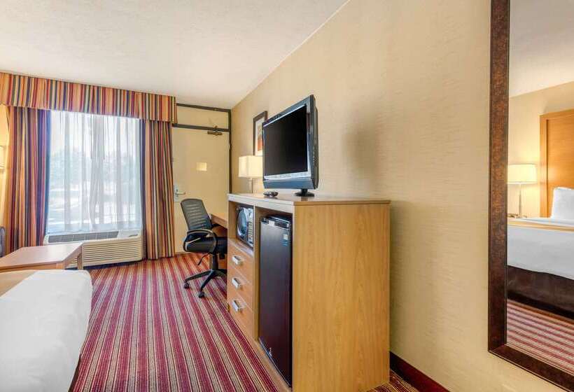 فندق Quality Inn Exit 4