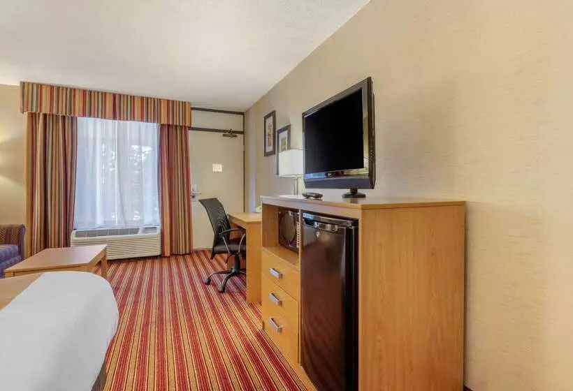 ホテル Quality Inn Exit 4