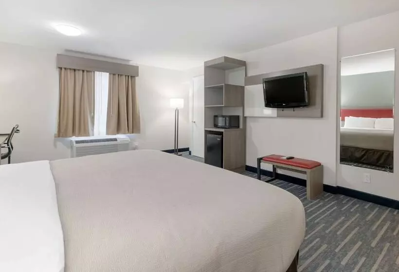 هتل Quality Inn