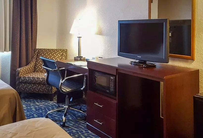 Отель Quality Inn Ozark Springfield South
