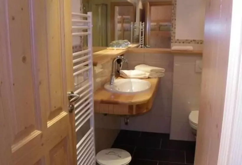 ユースホステル Landgasthof Fischbach