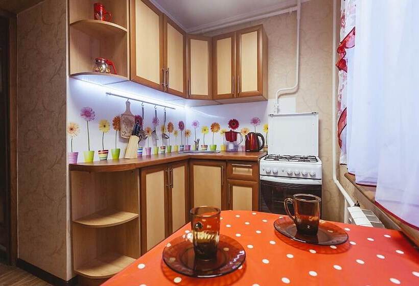 Apartments 5 Zvezd Skver Stroiteley