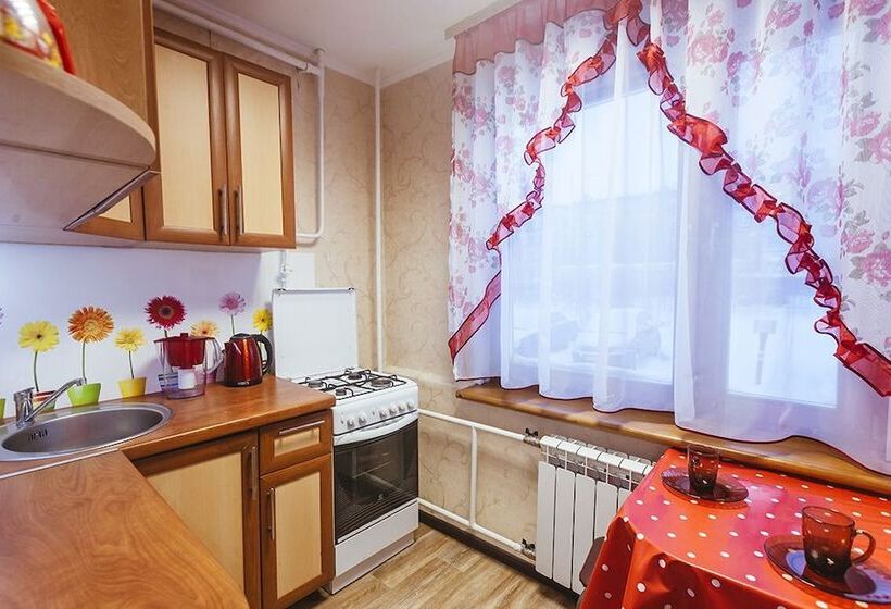 Apartments 5 Zvezd Skver Stroiteley