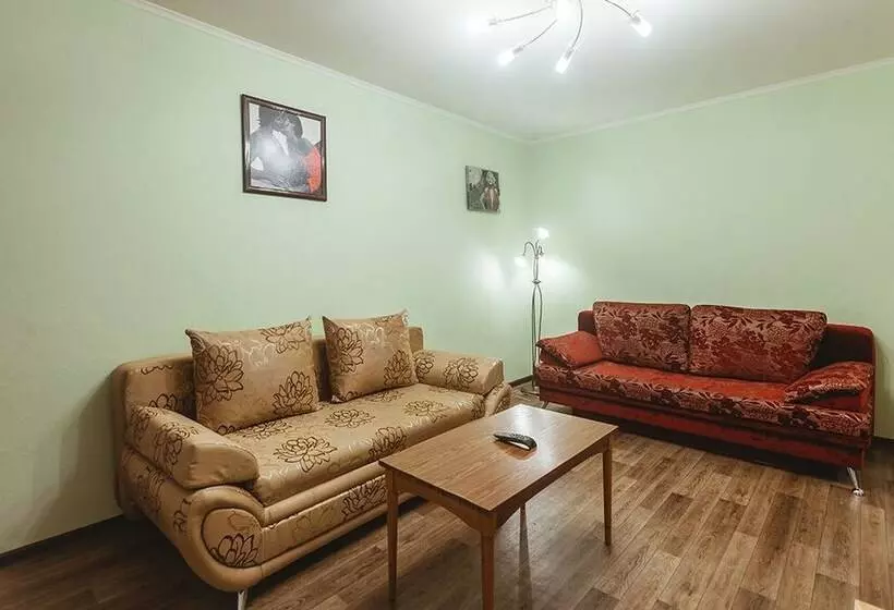 Apartments 5 Zvezd Skver Stroiteley