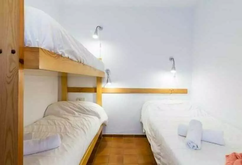 Family Flat With Parking Near Beach