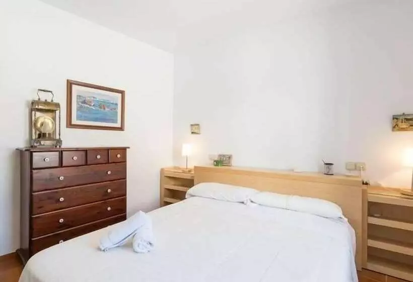 Family Flat With Parking Near Beach