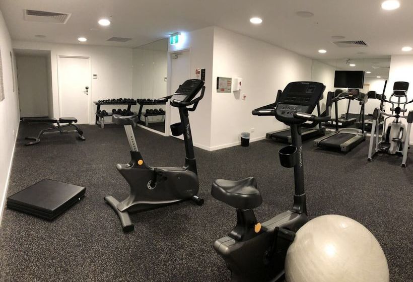 High End Stylish Apartment By Hostrelax