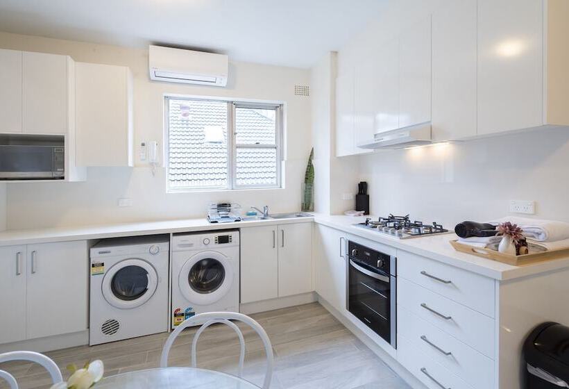 Lotus Stay Manly   Apartment 29b