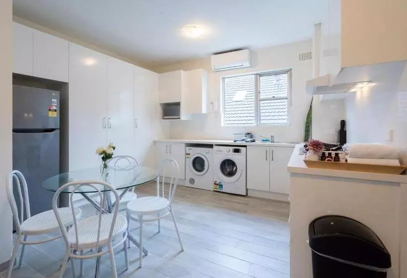 Lotus Stay Manly   Apartment 29b