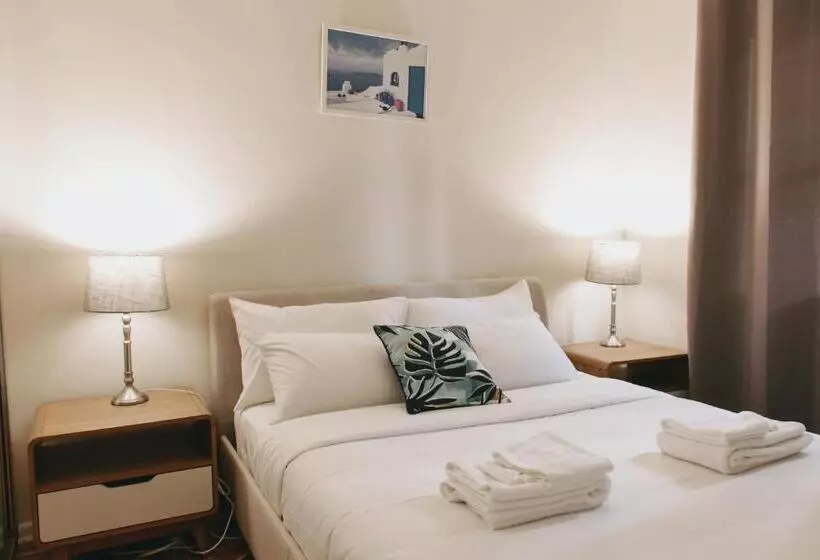 Lotus Stay Manly   Apartment 29b