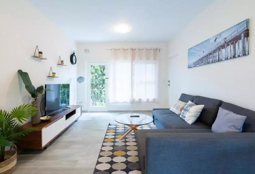 Lotus Stay Manly   Apartment 29b