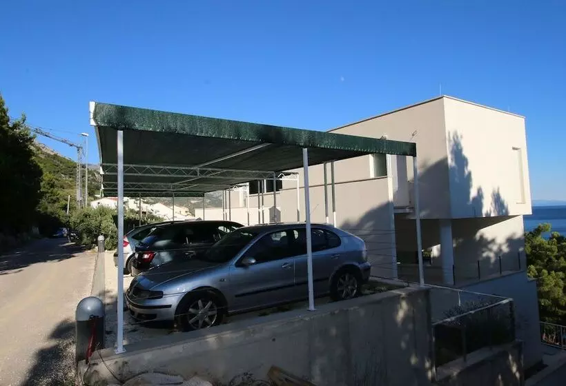 Luxury Apartment Ina