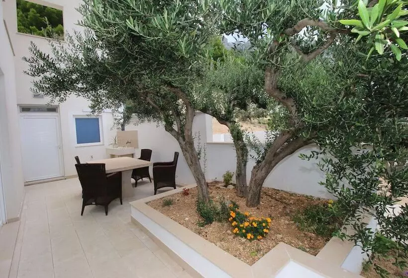 Luxury Apartment Ina