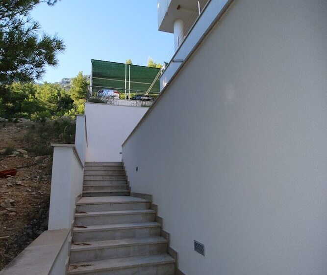 Luxury Apartment Ina