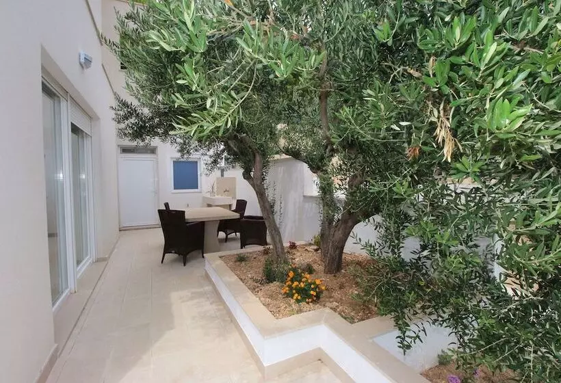 Luxury Apartment Ina