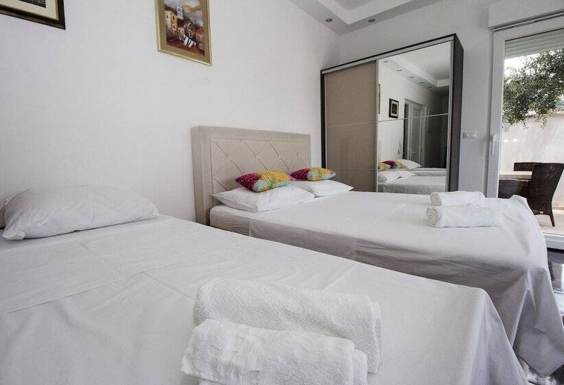 Luxury Apartment Ina