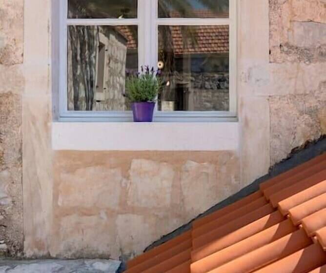 Luxury Apartment Ladovina