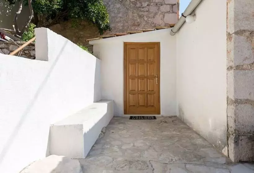 Luxury Apartment Ladovina