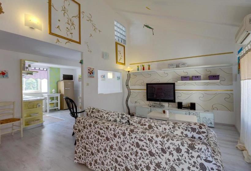 Apartments Mandarina