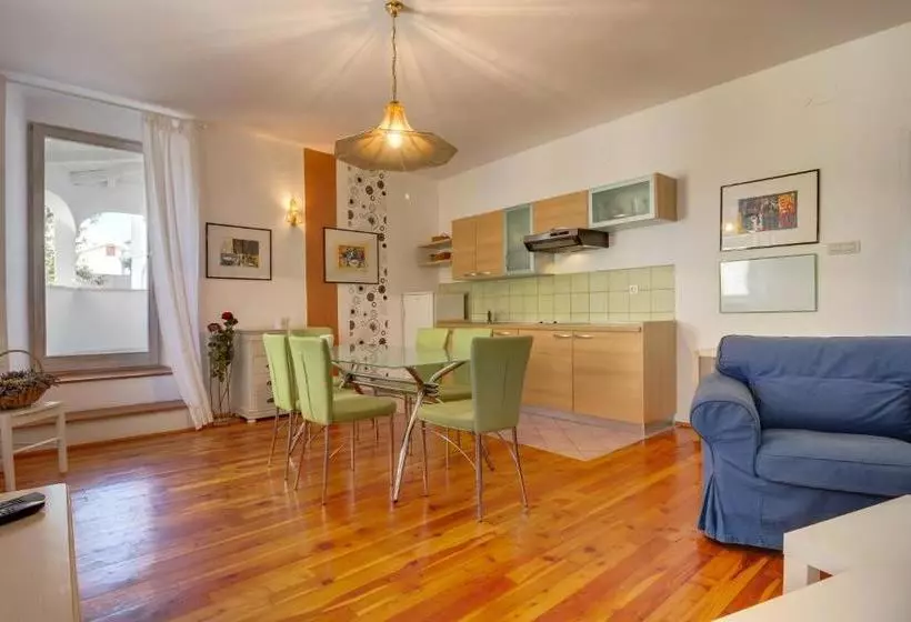 Apartments Mandarina
