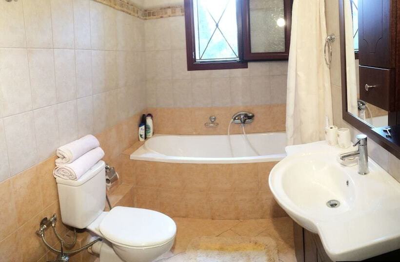 Villa Bella Loukisia