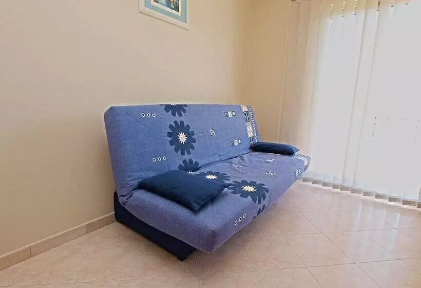Apartment 1094