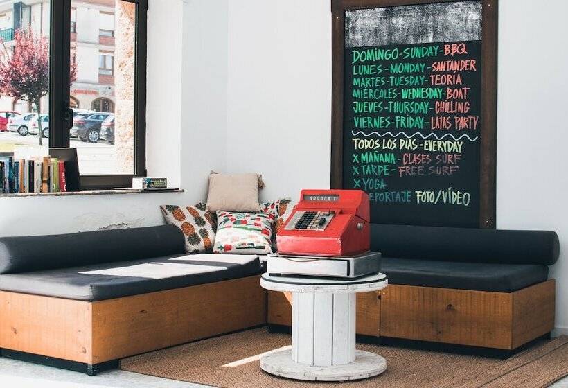 צימר Latas Surf Lodge