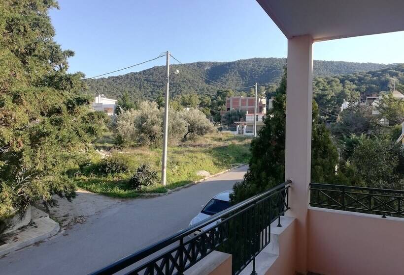 Salamina S Apartment