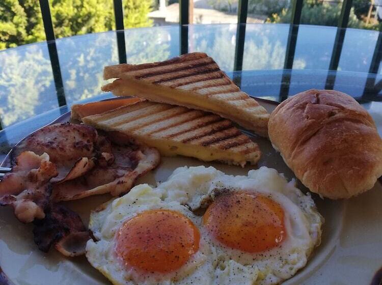 Salamina S Apartment