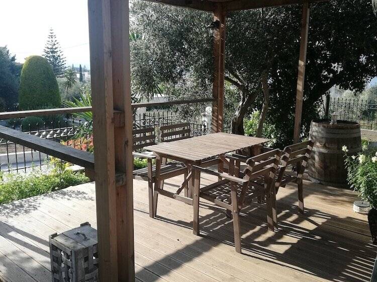 Salamina S Apartment