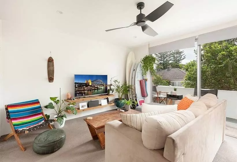 Surf Side Oasis With Balcony Near Beach