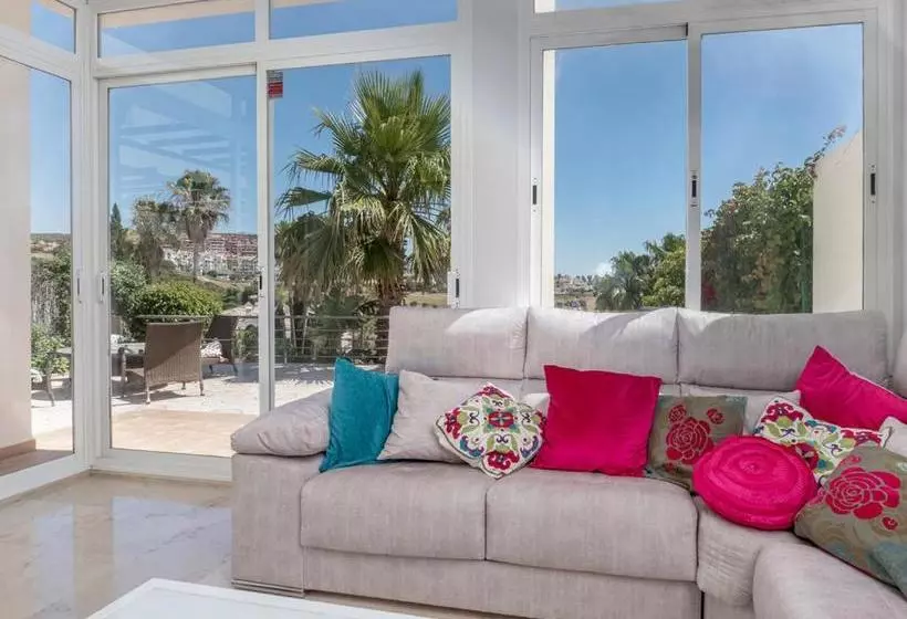 Villa Rosa Luxury Private Large Villa To Rent