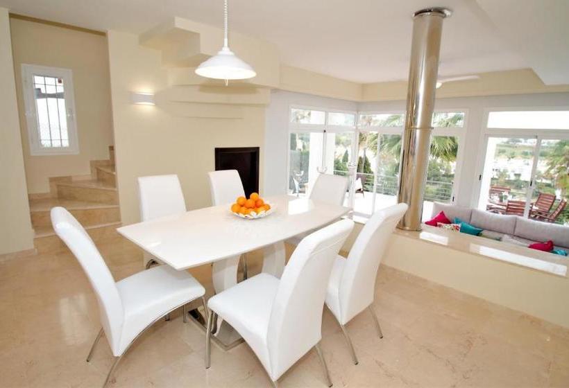 Villa Rosa Luxury Private Large Villa To Rent