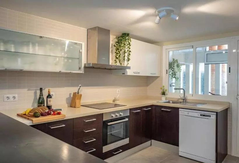 Villa Rosa Luxury Private Large Villa To Rent