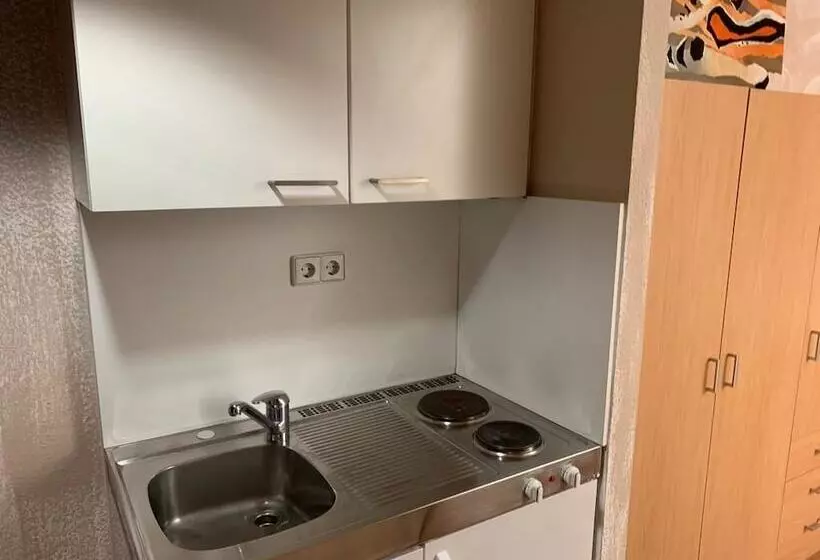 Ab Apartment 127