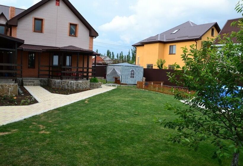 تختخواب و صبحانه Magadan & Spa